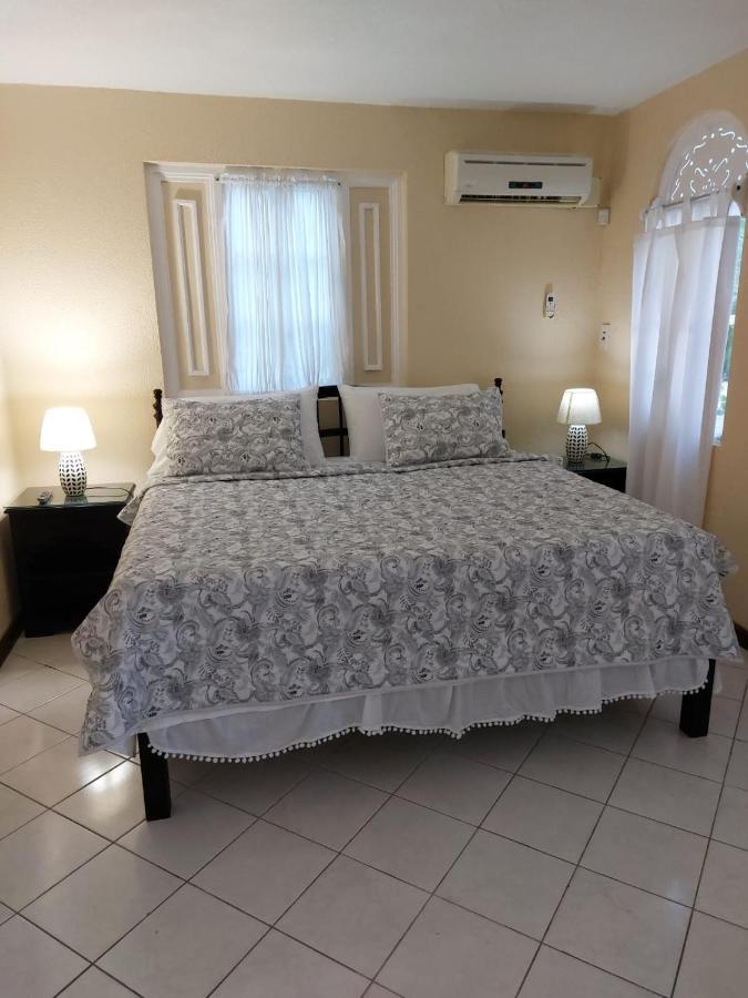 Cozy Villa Escape 런어웨이베이 외부 사진
