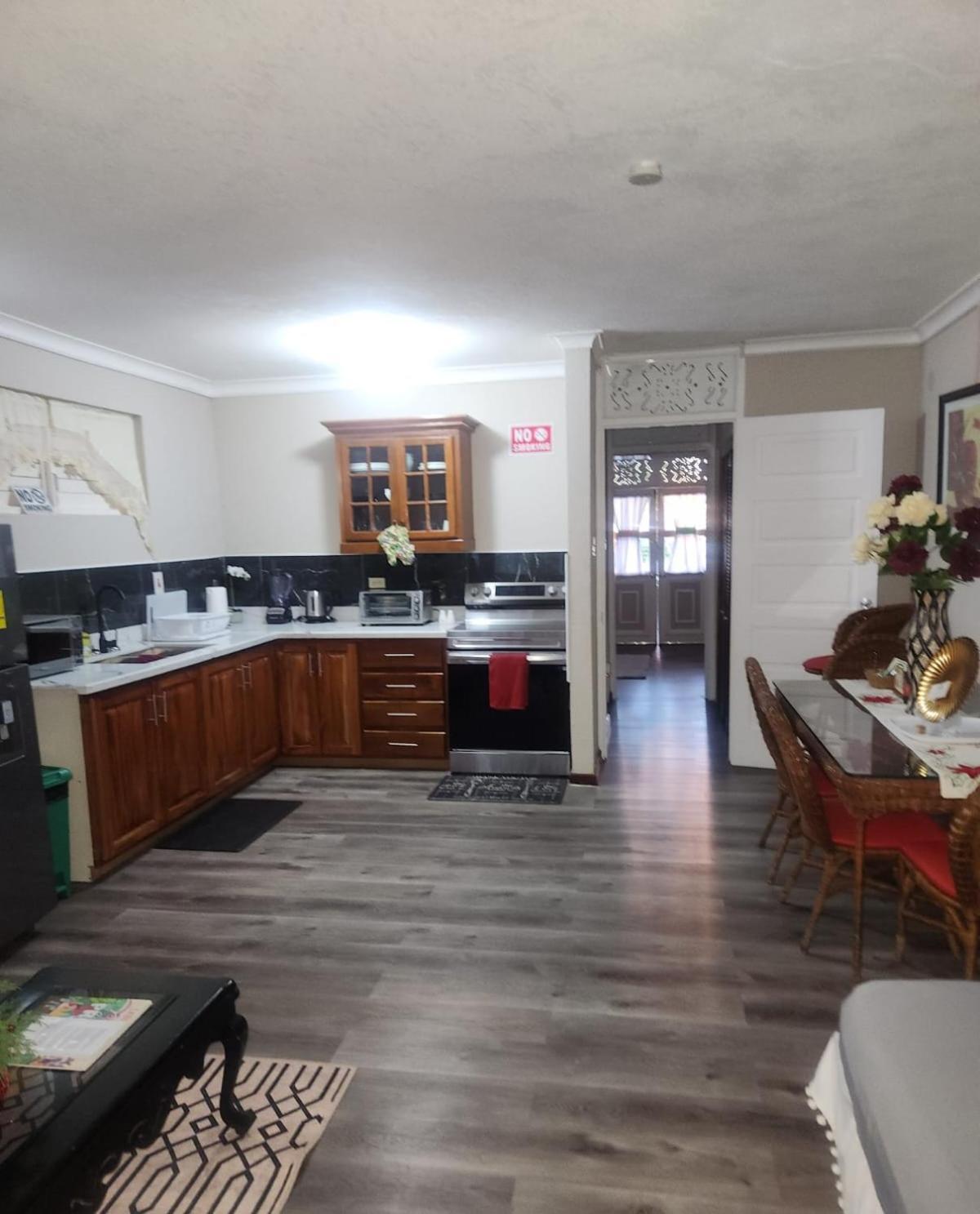 Cozy Villa Escape 런어웨이베이 외부 사진
