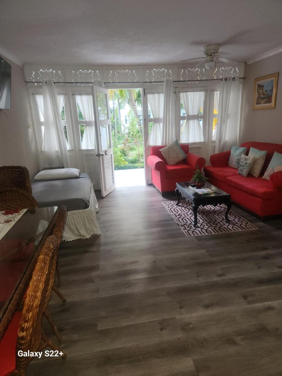 Cozy Villa Escape 런어웨이베이 외부 사진